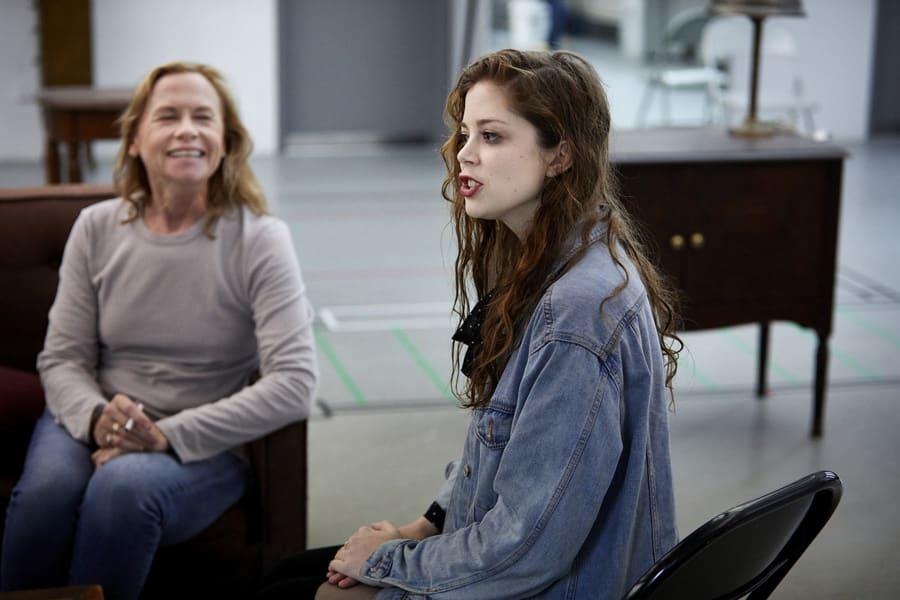 Amy Madigan (Hallie) andCharlotte Hope (Shelly) in Buried Child rehearsals (Photo: Serge Nivelle)