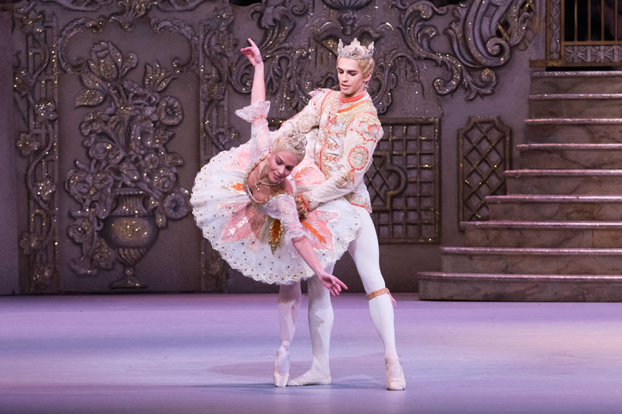 The Royal Ballet's The Nutcracker (Photo: Tristram Kenton)