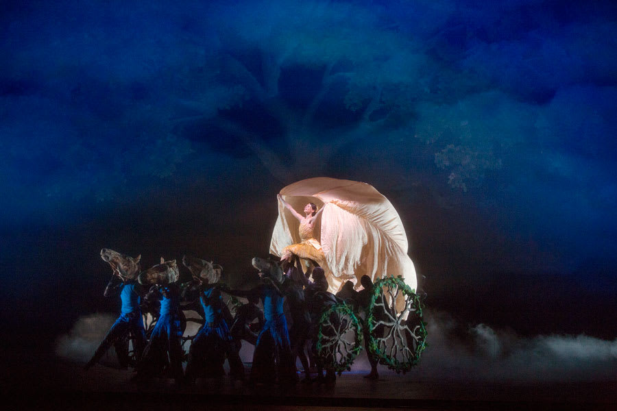 Dutch National Ballet's Cinderella (Photo: Angela Sterling)