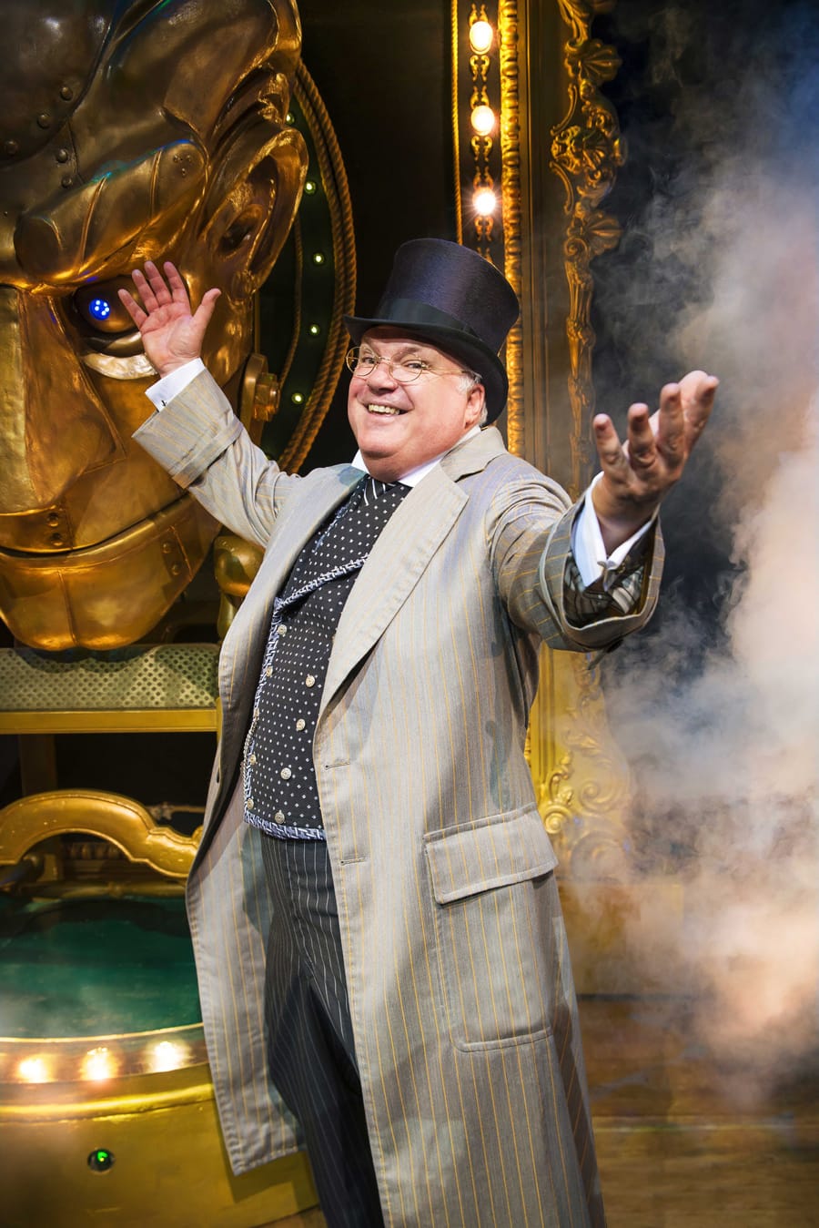 Andy Hockley (The Wizard) in Wicked at The Apollo Victoria Theatre (Photo: Matt Crockett)